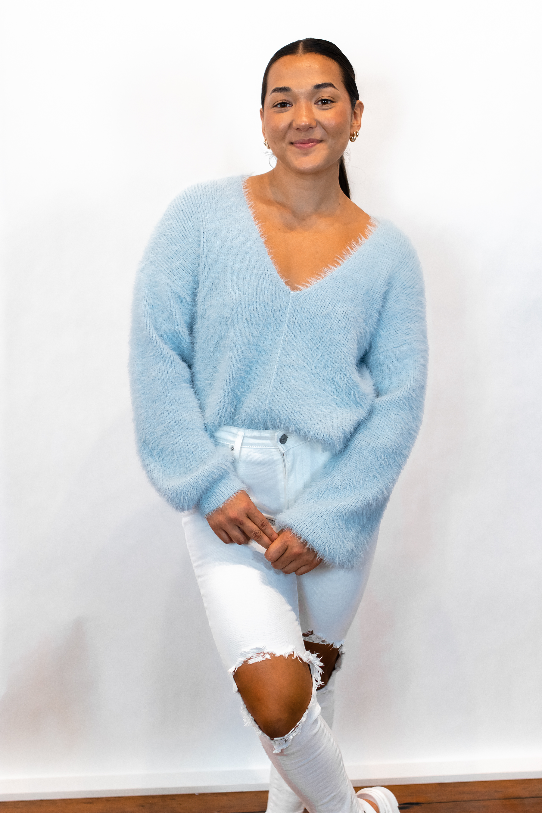 Malia V Neck Sweater in Baby Blue